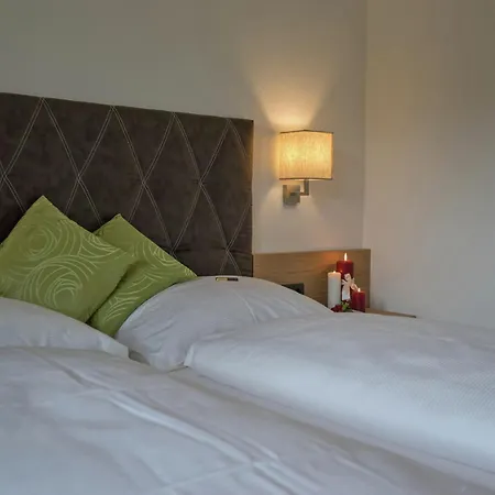 Apartman Flat Near Four Lifts In