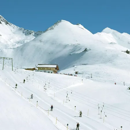 Flat Near Four Lifts In