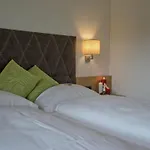 Appartement Flat Near Four Lifts In