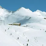 Flat Near Four Lifts In